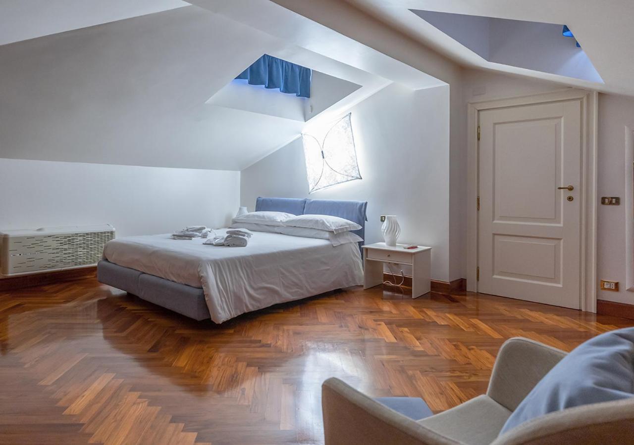Villa Laura Чистерна-ди-Латина Экстерьер фото