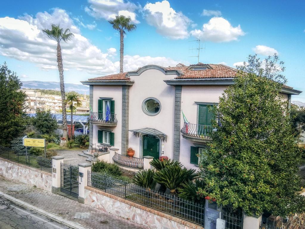 Villa Laura Чистерна-ди-Латина Экстерьер фото