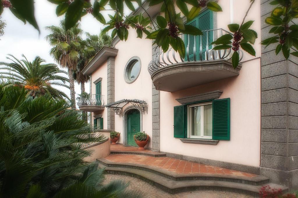 Villa Laura Чистерна-ди-Латина Экстерьер фото